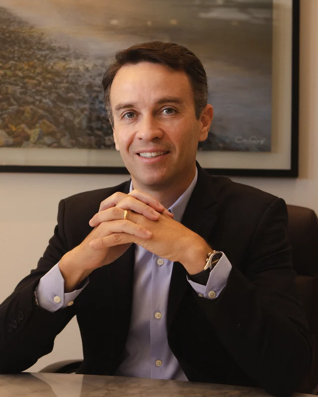 Dr. Ricardo Magnani em seu consultório em Campo Grande-MS